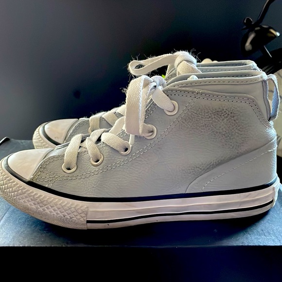 Boys/Girls Converse Pleather High Tops - Picture 4 of 6